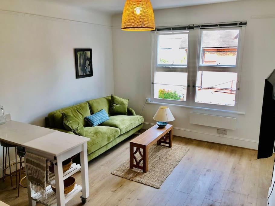 A Perfectly Located Bright, Modern ,Victorian Flat Apartment Royal Tunbridge Wells Luaran gambar